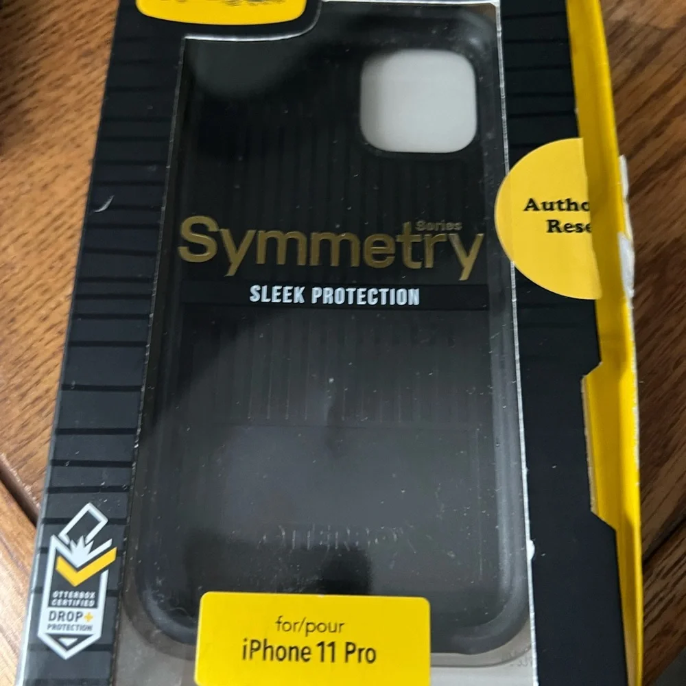 Black iPhone Otterbox
